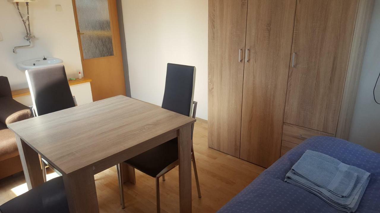 Ubytovanie Adka Hotell Levoča Exteriör bild