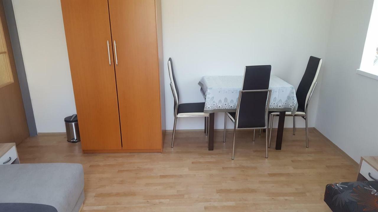Ubytovanie Adka Hotell Levoča Exteriör bild