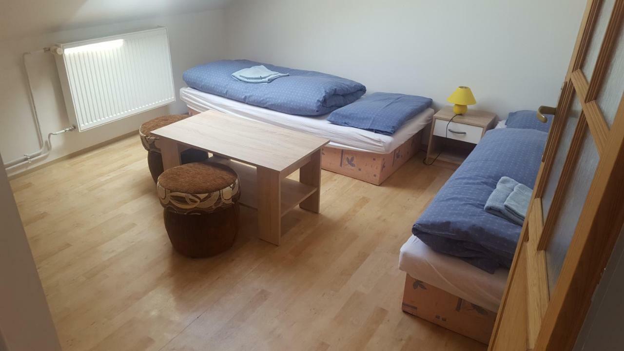 Ubytovanie Adka Hotell Levoča Exteriör bild